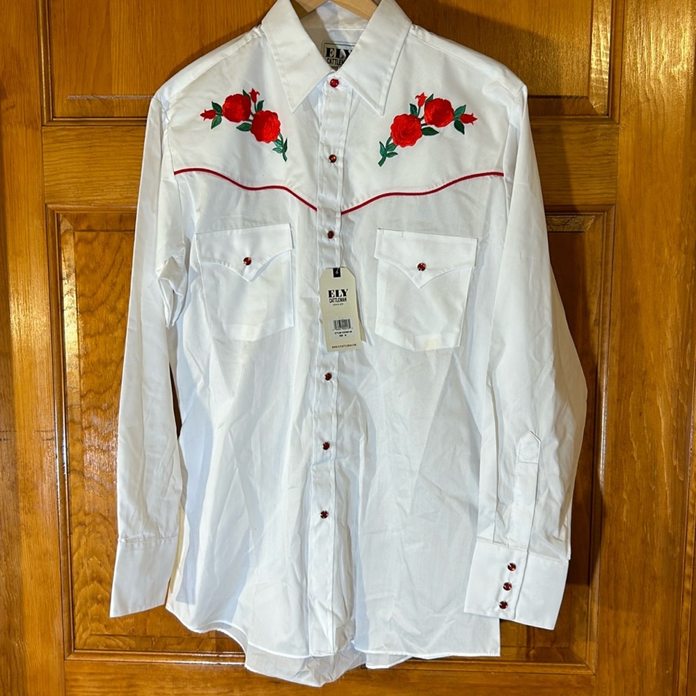 Ely Cattleman White Embroidered Roses & Red Pearl Snaps Western Shirt MED-NWT